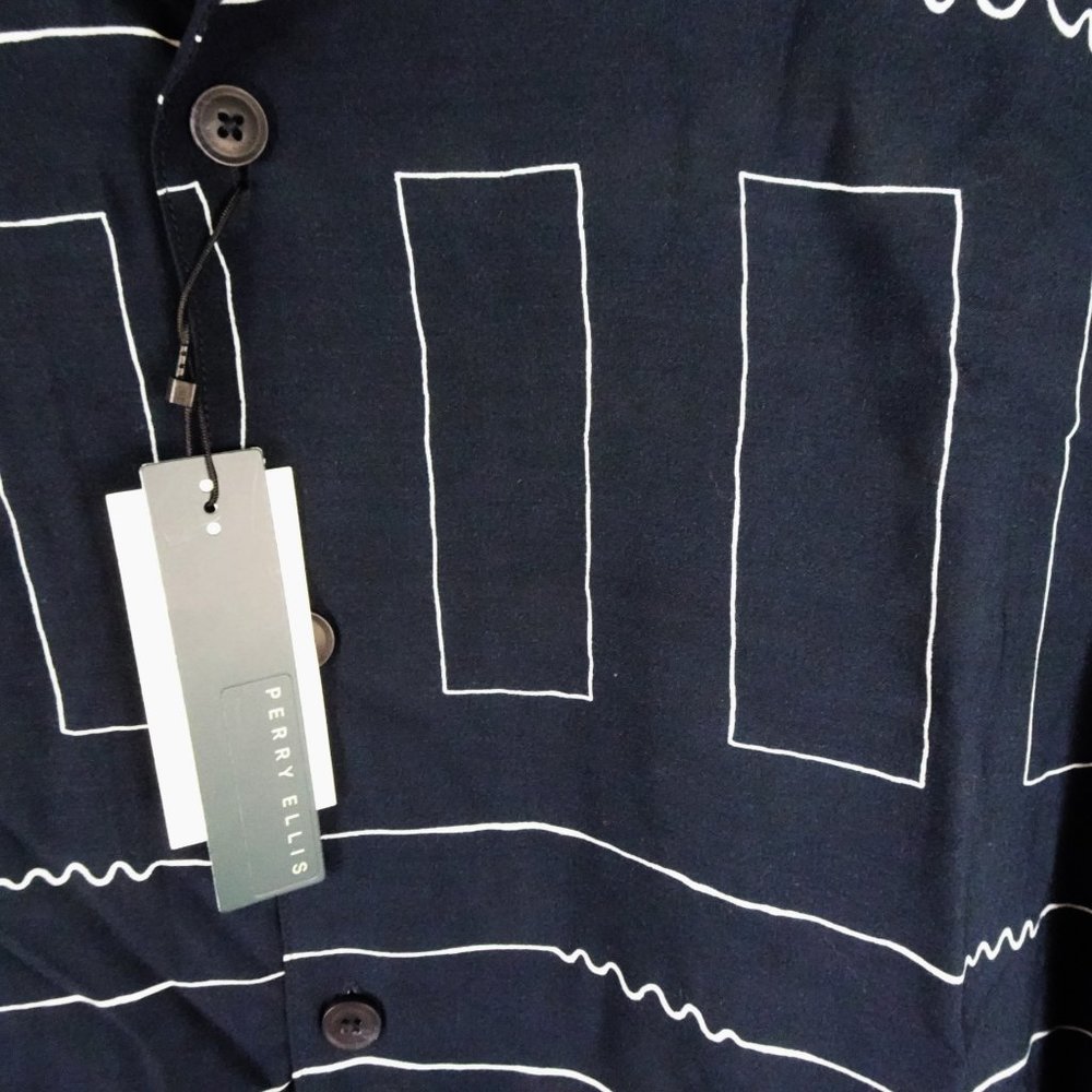 Perry Ellis Button Down Shirt Navy Blue Camp Short Sleeve Geometric Print - Picture 4 of 9